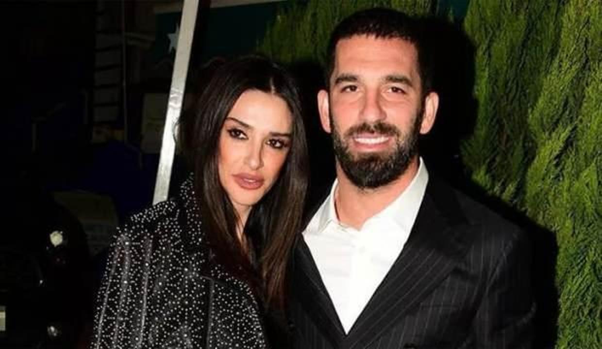 Ünlü futbolcu Arda Turan'ın eşi Aslıhan Doğan turan evinin kapılarını açtı!