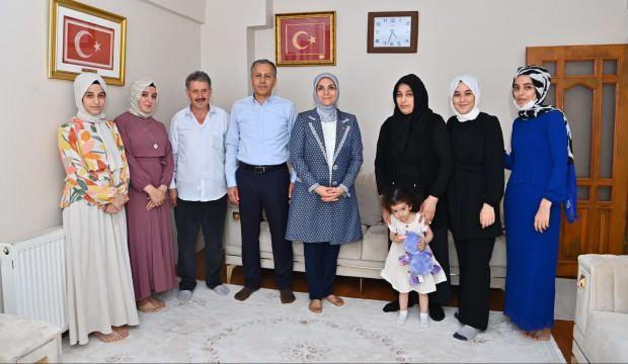 Vali Yerlikaya'dan 15 Temmuz şehidinin evine ziyaret