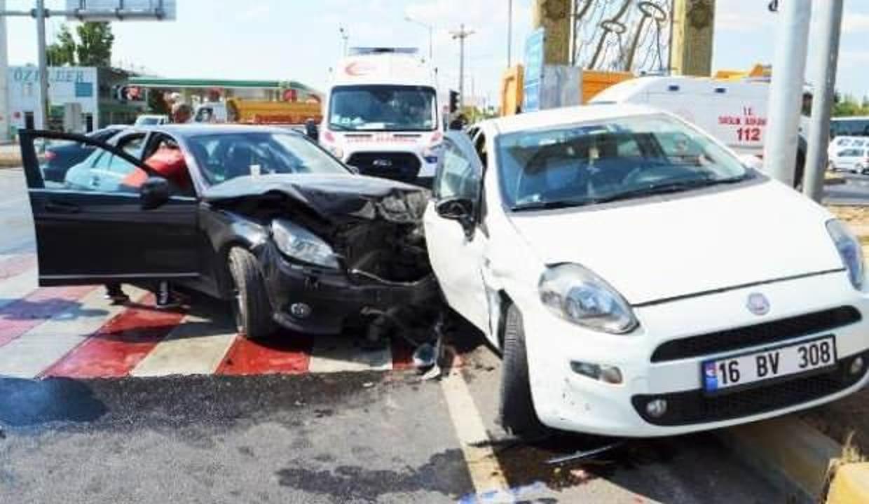 Hastane dönüşü kaza: 6 yaralı