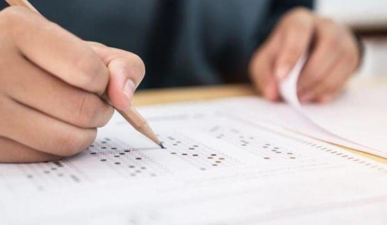 AÖF sınavları online mı yüz yüze mi olacak? Anadolu Üniversitesi yaz okulu sınavları...