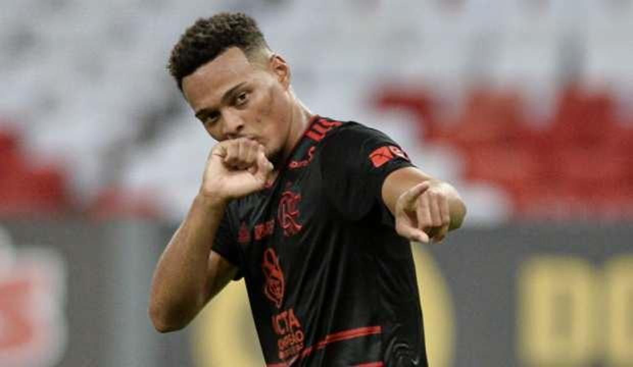 Fenerbahçe'de yeni hedef 20'lik forvet