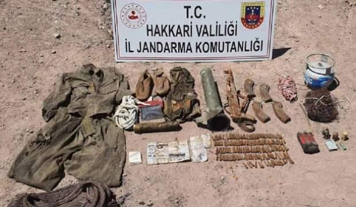 Hakkari'de teröristlere ait silah ve mühimmat ele geçirildi