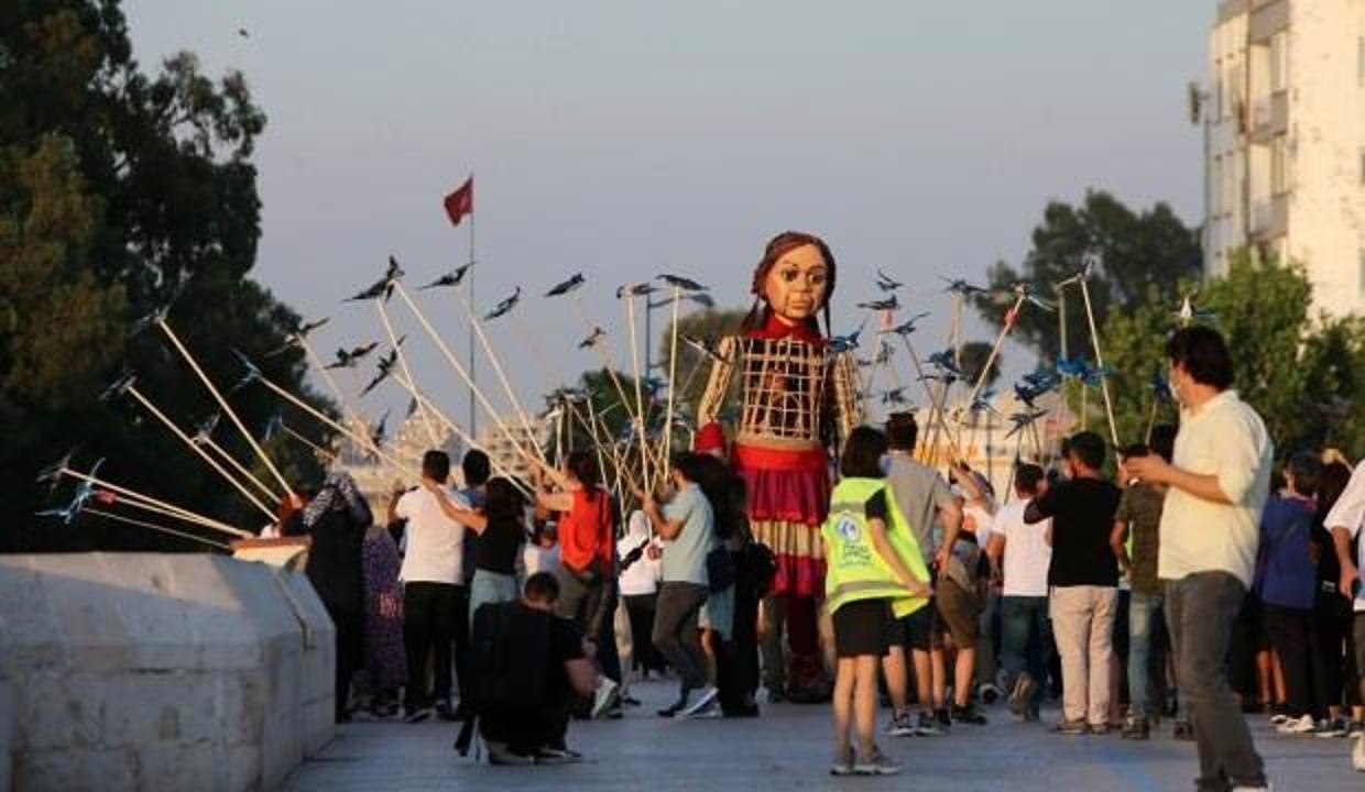 İngiltere yolundaki "Küçük Amal" Adana'da mola verdi