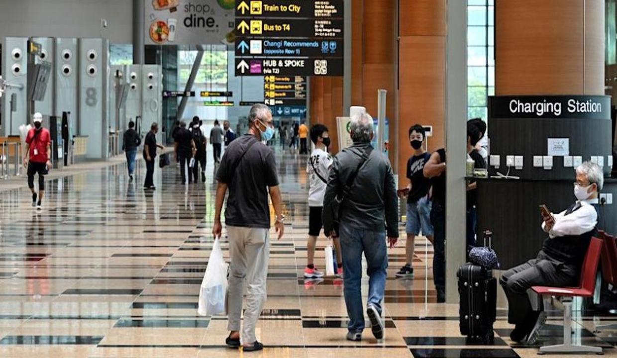 İngiltere'nin yeni seyahat kararında 'ikinci doz' şartı