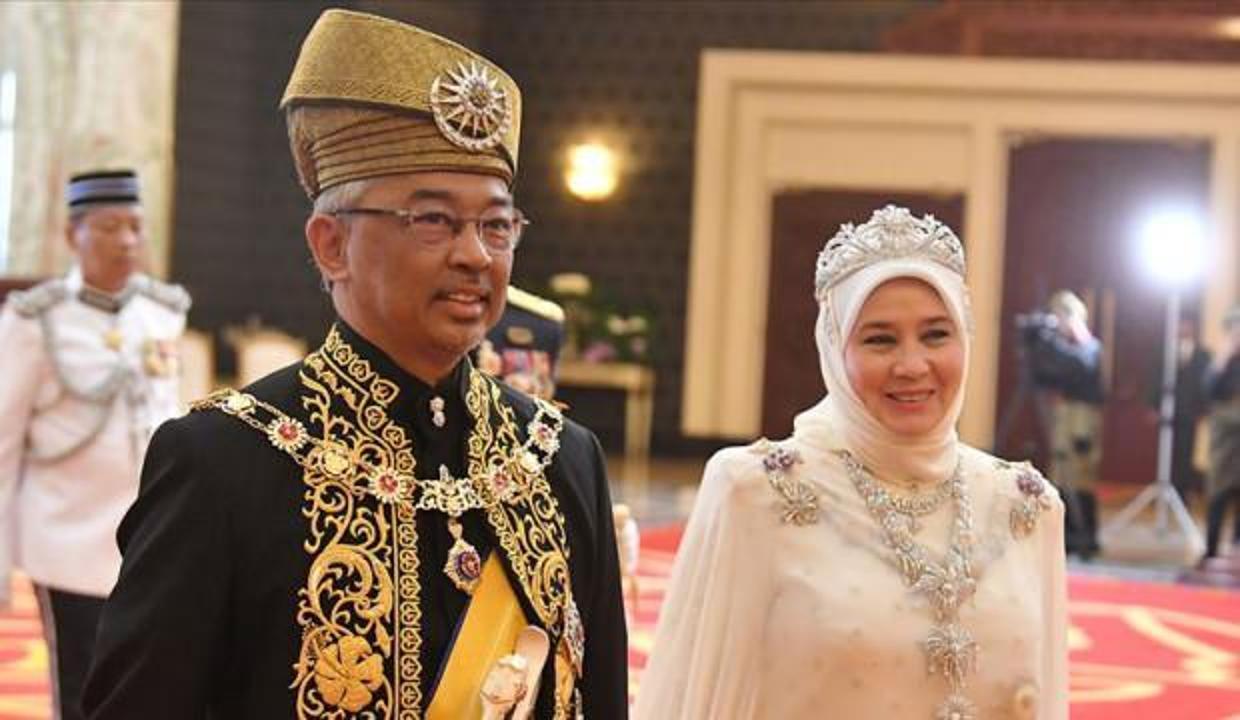 Malezya'da Kral'a danışılmadan OHAL'in kaldırılması kriz çıkardı