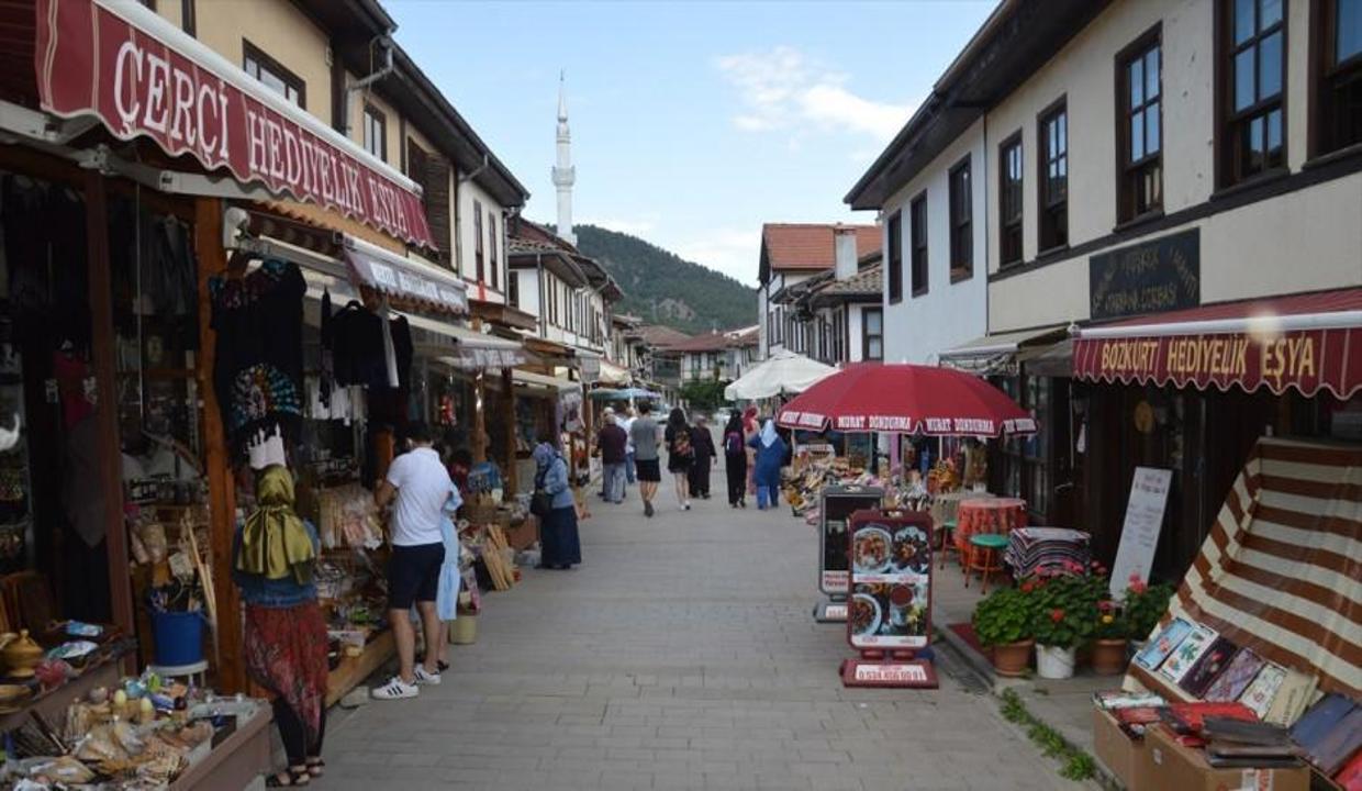 "Sakin şehir" Taraklı'ya ziyaretçi akını