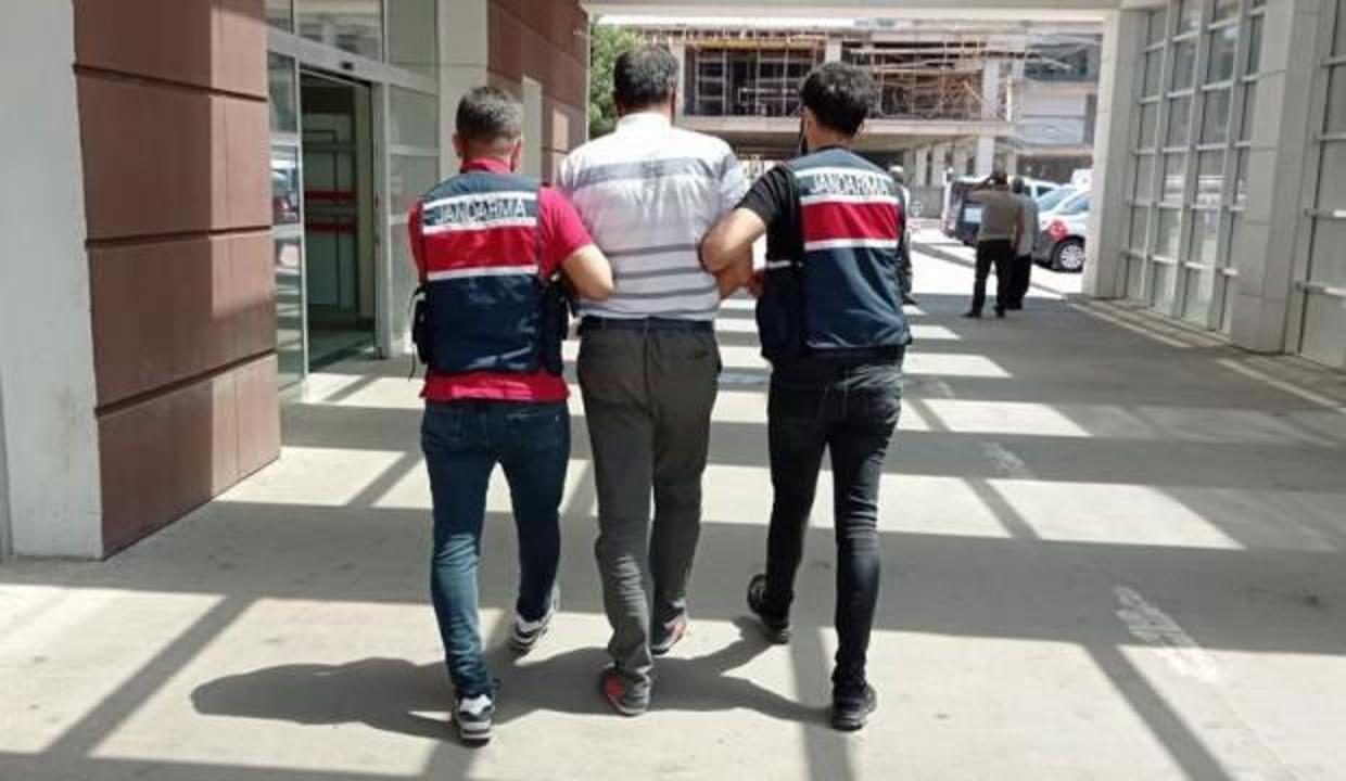 Teröristlere kıyafet temin eden eski öğretmen tutuklandı