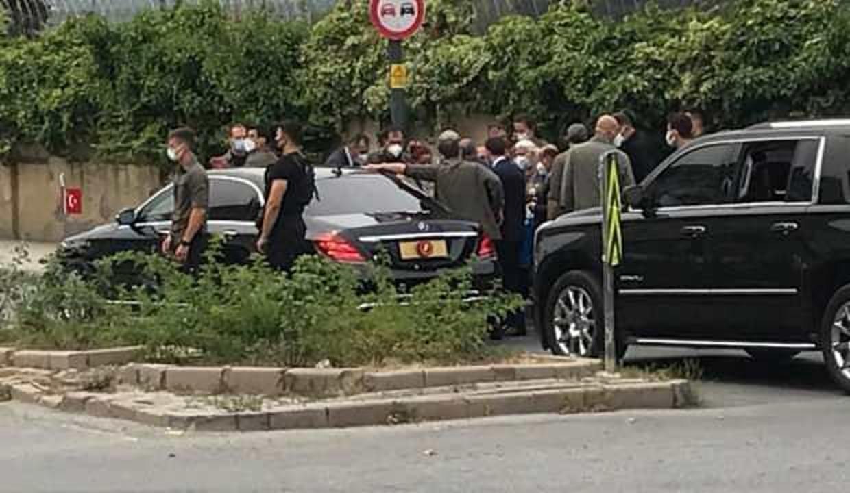 Cumhurbaşkanı Erdoğan Üsküdar'da vatandaşlarla sohbet etti