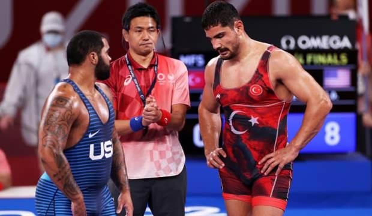 Taha Akgül Tokyo 2020'de altın madalya şansını kaybetti