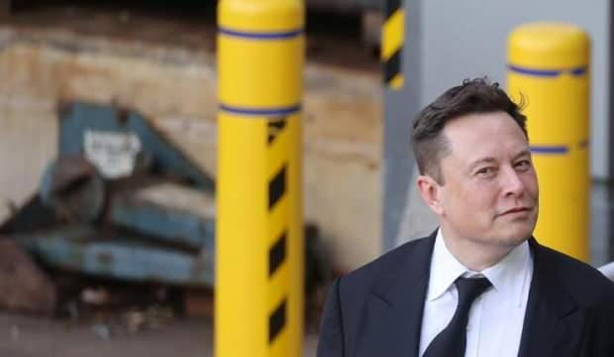 Elon Musk'tan yeni aşı kuralı!