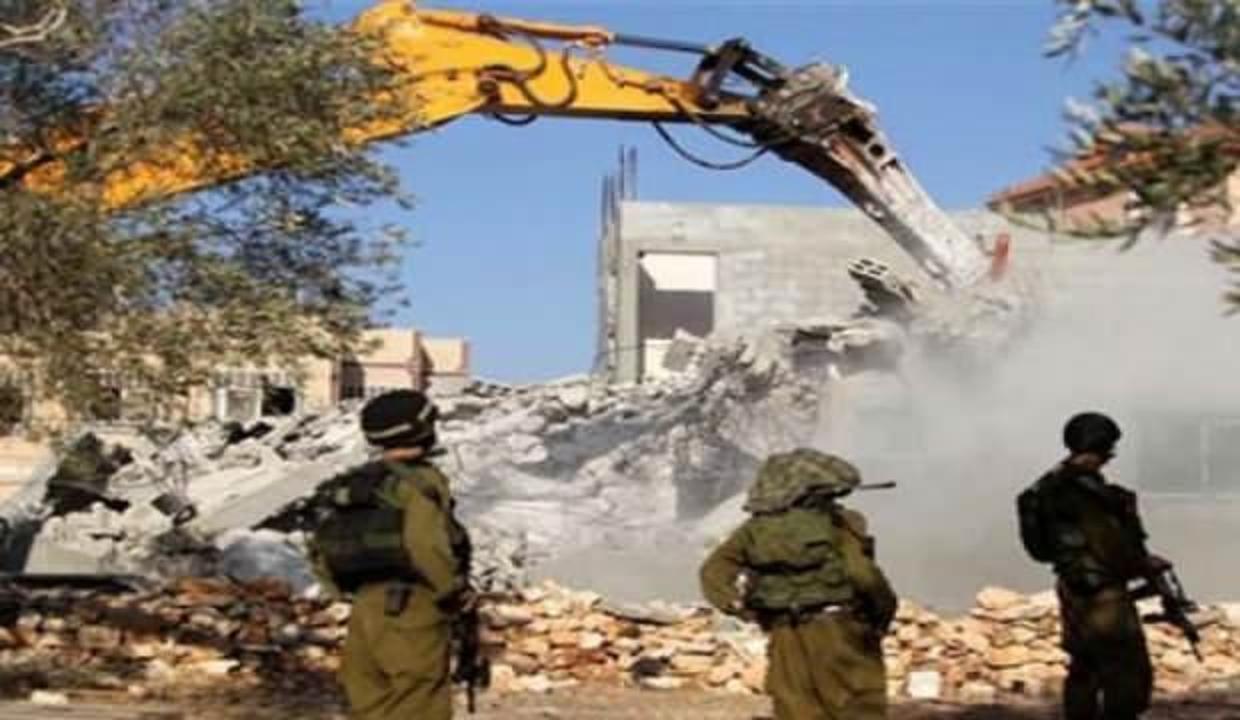 İsrail askeri Batı Şeria'da Filistinlilere ait 4 evi yıktı