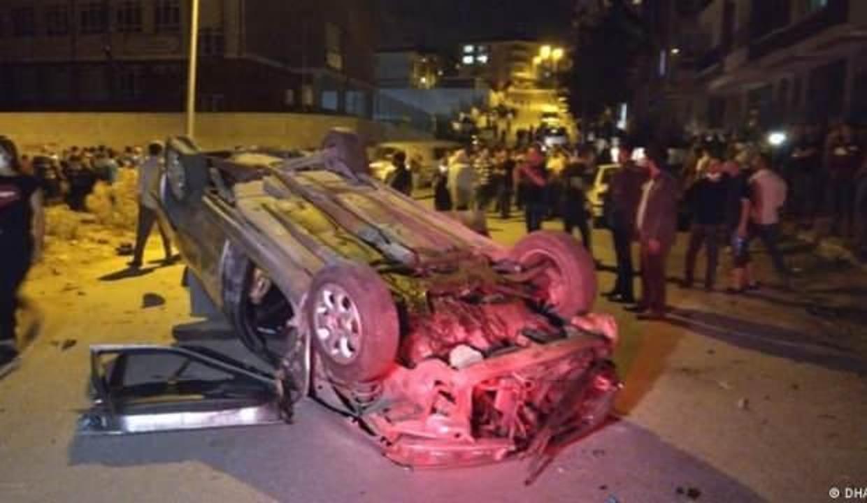 Mülteci karşıtı siyasiler vandalizmi kışkırtıyor