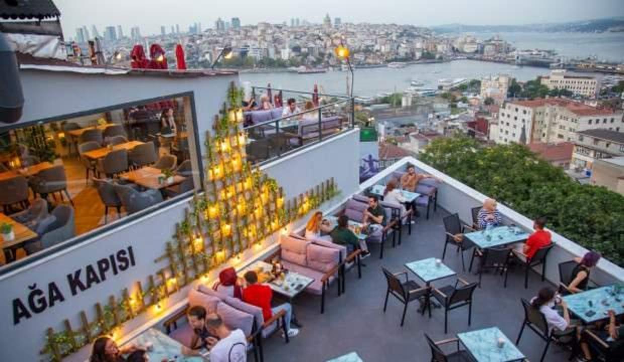Saray manzarasında saray lezzetlerine rağbet