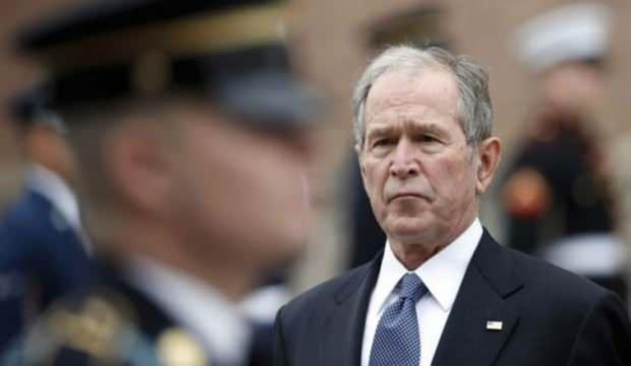 Afganistan'ın baş aktörü Bush: Derin bir üzüntüyle izliyoruz