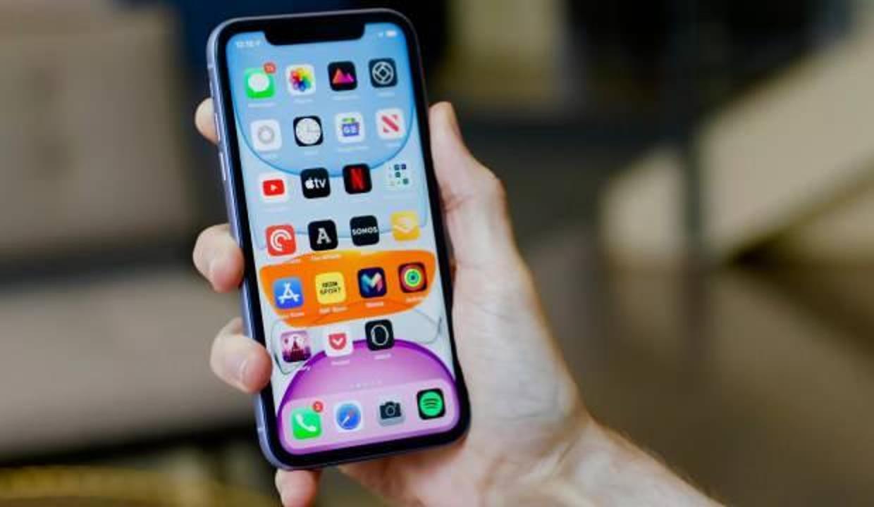 Apple'dan yeni güncelleme: Siri ile kaza bildirimi özelliği!