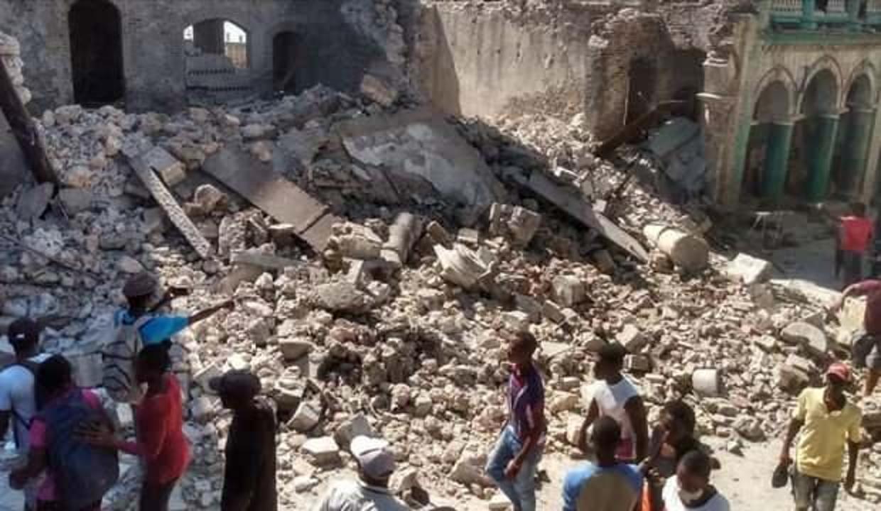 Haiti açıklarında meydana gelen depremde ölenlerin sayısı 1419'a yükseldi
