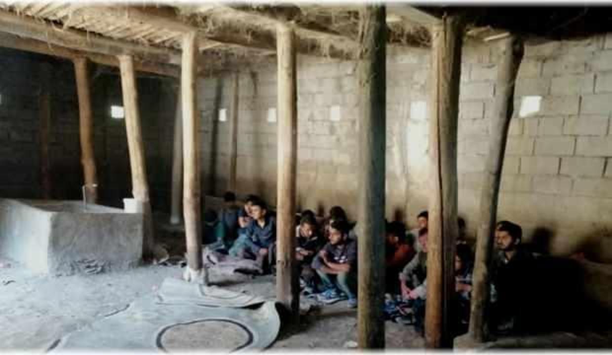 Erzincan'da metruk bir binadan 52 düzensiz göçmen çıktı