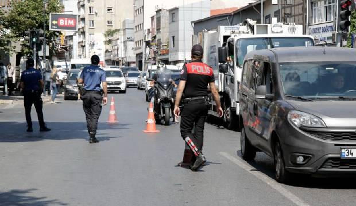 Şişli'de asayiş denetimi: Araçlar didik didik arandı