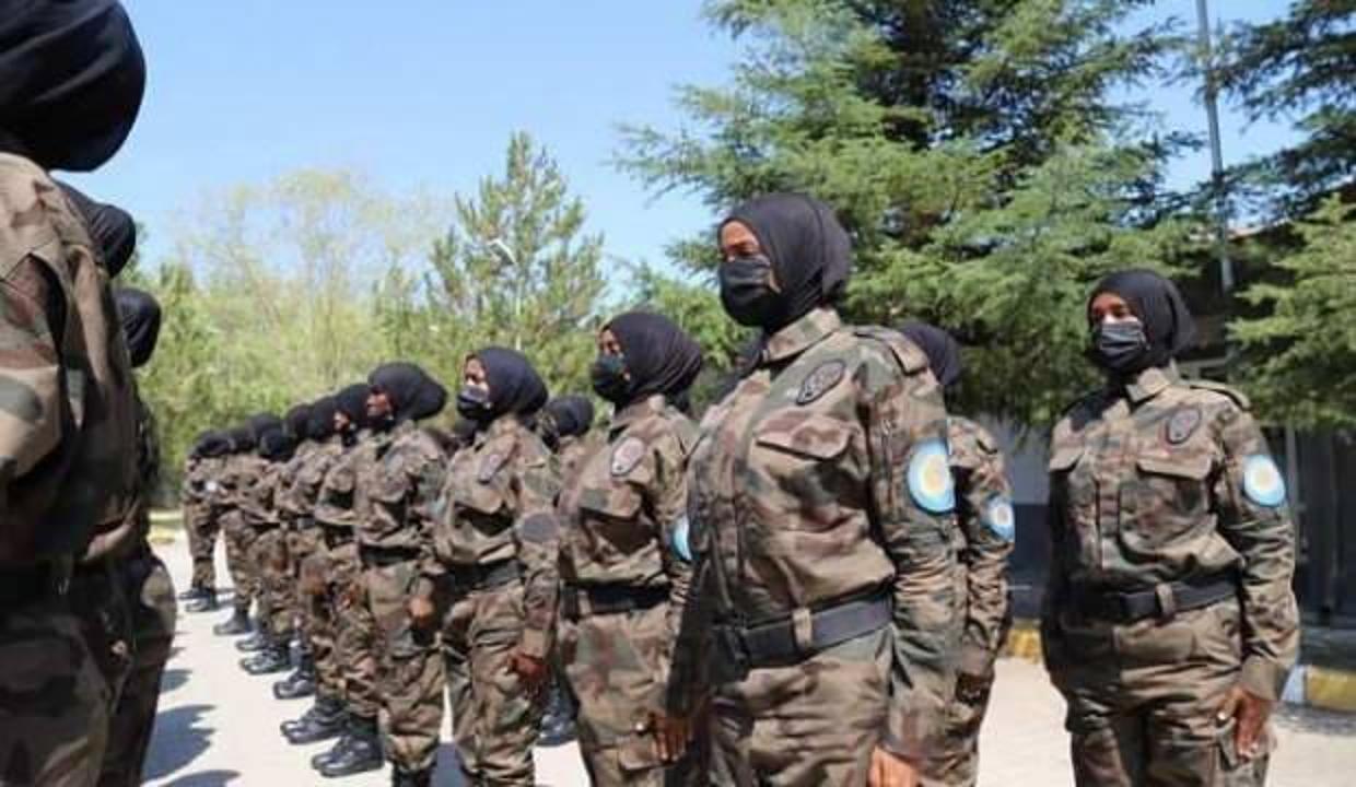 Türkiye'de eğitilen ilk Somalili özel harekatçı kadınlar Mogadişu'ya ulaştı