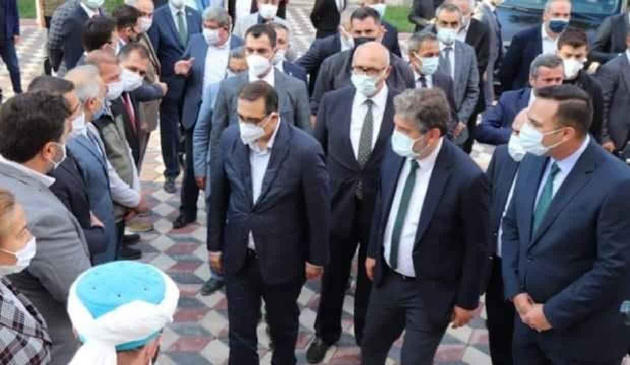 Bakan Dönmez baba ocağında