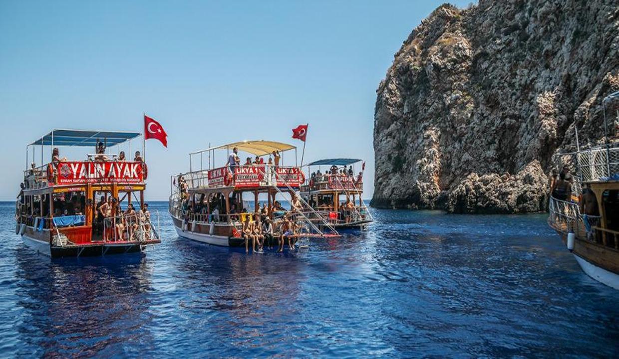 suluada_plajlarina_turist_akini_1631020768_1205 Suluada plajlarına turist akını