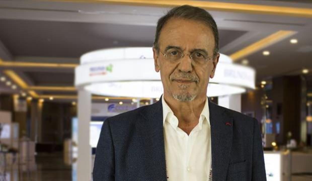 Prof. Ceyhan, 'Aşıyı duyunca arı sokmuş gibi bağıranlar için' diyerek tarihten örnek verdi