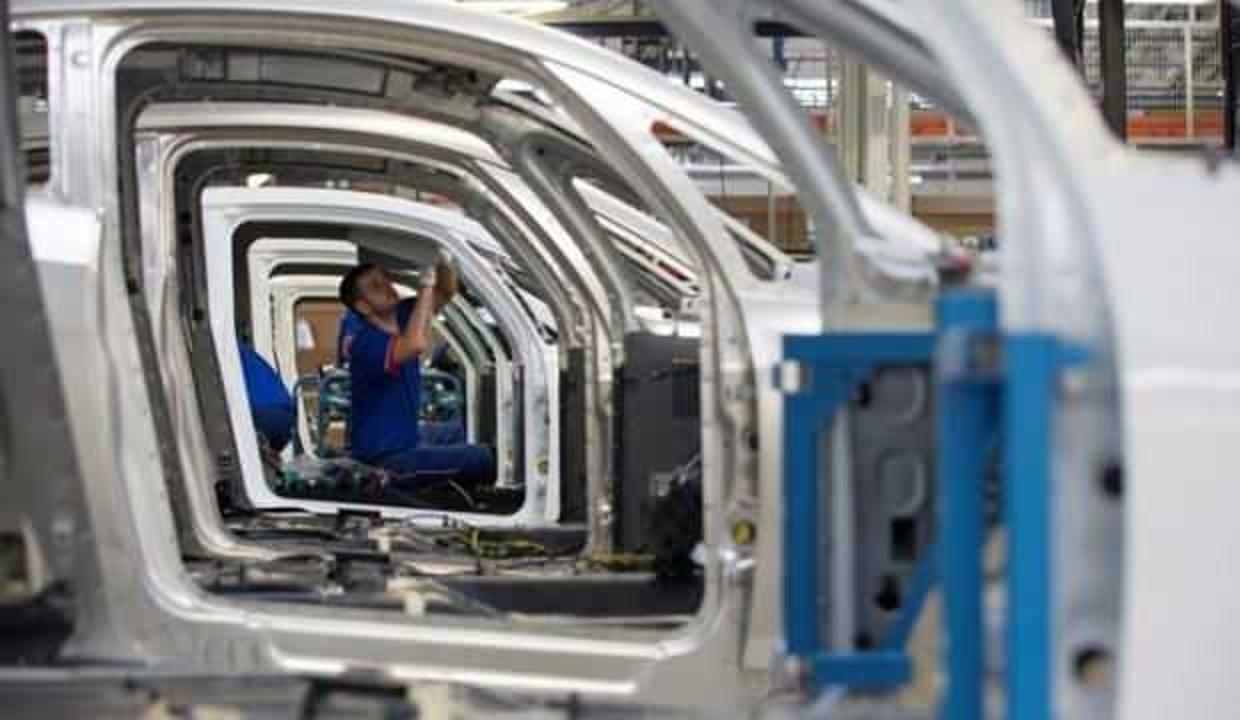 Renault 2 bin kişiyi işten çıkartacak