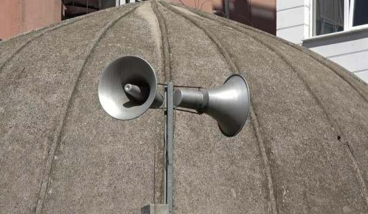 Tüm şehir irkildi! Hava saldırısı alarmı: Sığınaklara girin