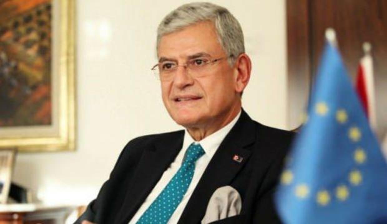 Volkan Bozkır görevini devretti