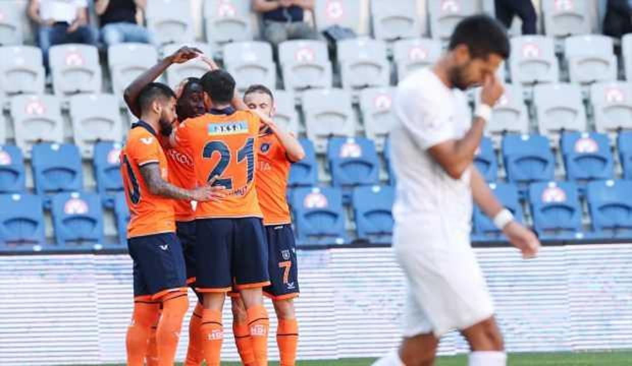 Okaka Sov Yapti Basaksehir Kazandi Tum Spor Haber