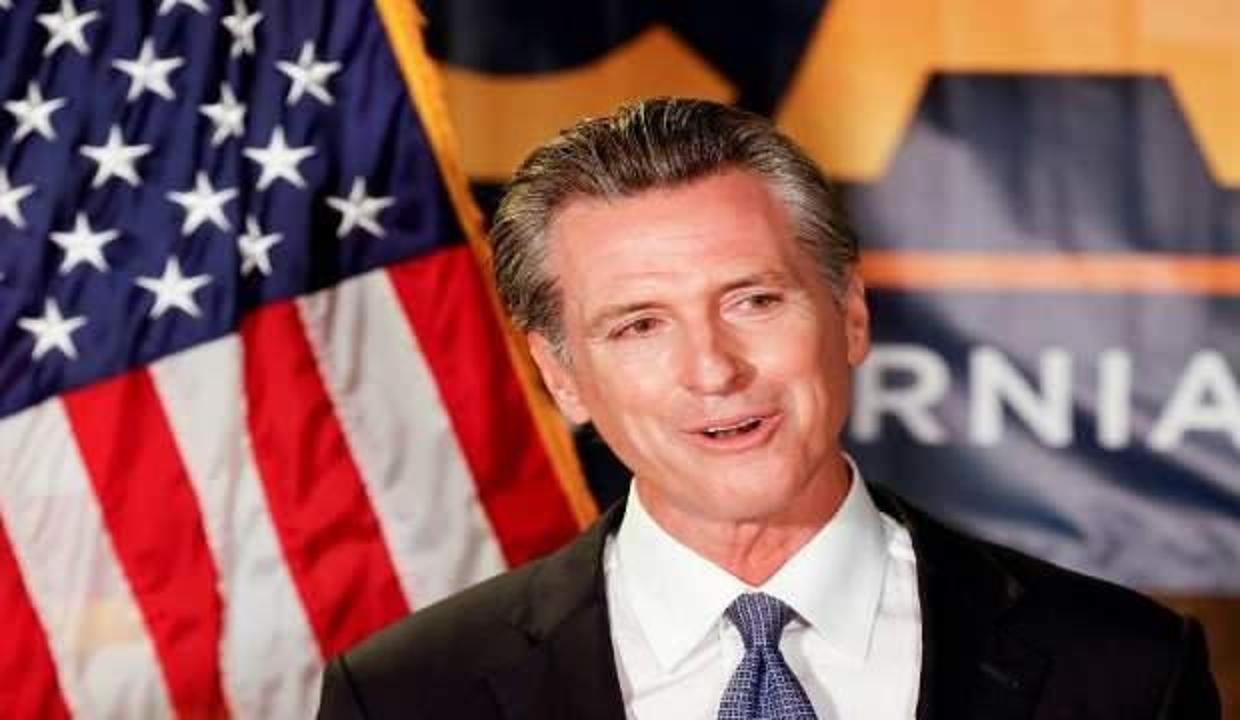 California yasalarında 'yabancı' kelimesini değiştirecek