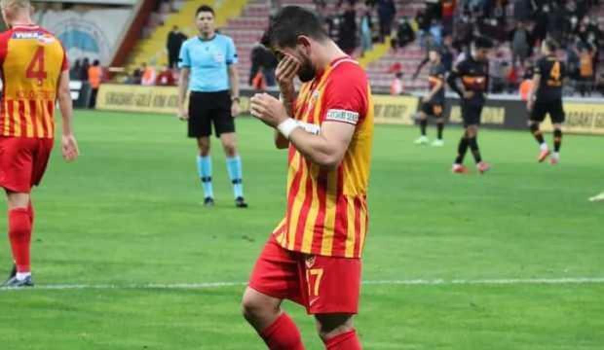 Emrah Başsan: Tuttuğum takım olunca duygulandım
