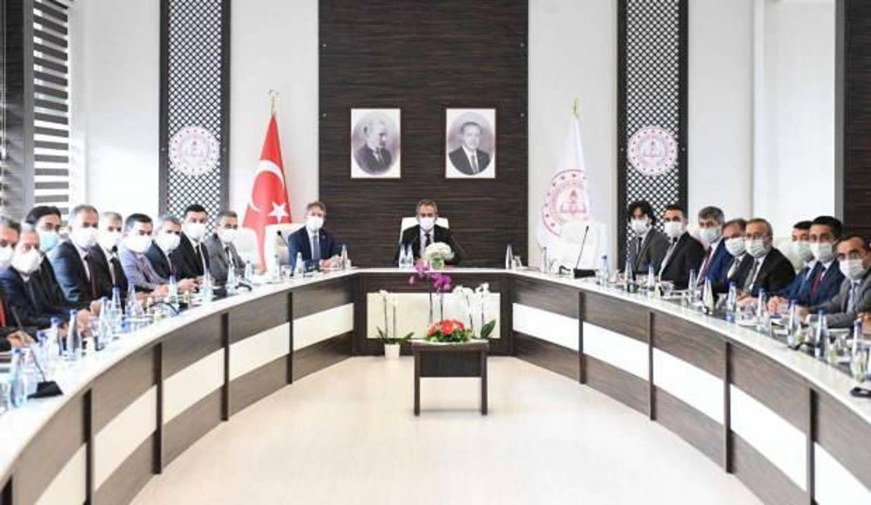 İstanbul'da okullar için son dakika kritik zirve