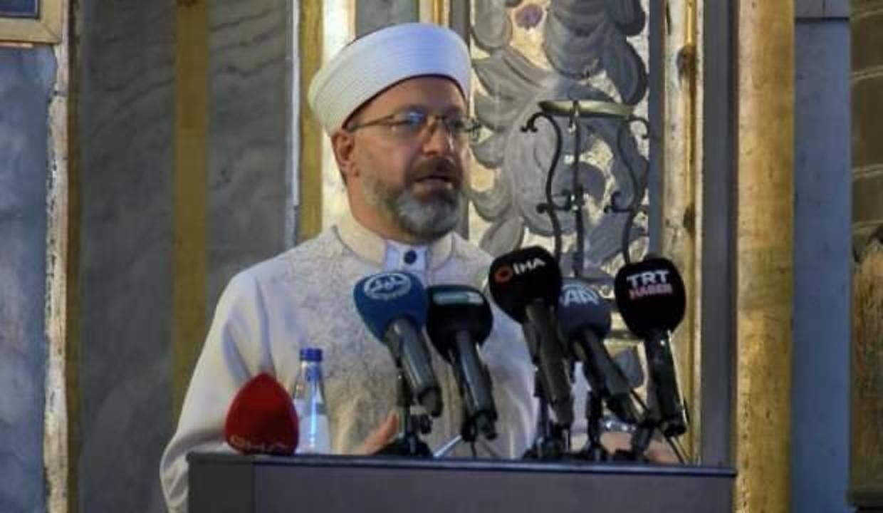Kur'an-ı Kerim'i güzel okuma yarışmasında dereceye girenlere ödülleri verildi