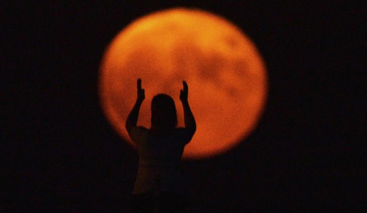 Van Gölü'nde eşsiz yakamoz manzarası - Vimarsana News