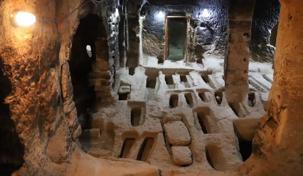 Yer altı şehrinin gizemli mezarları