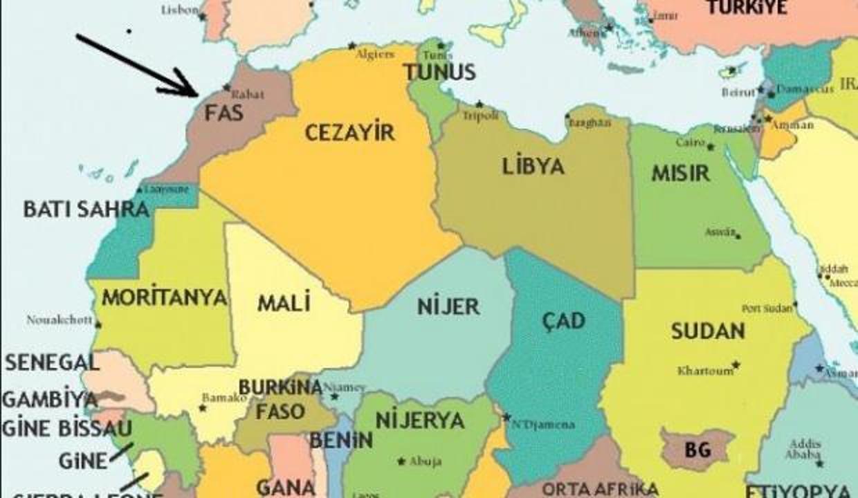 Cezayir ordusundan Fas sınırında deniz tatbikatı