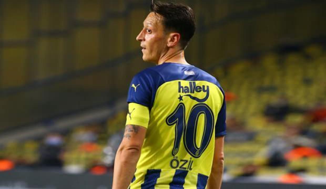 Olympiakos Maci Oncesi Mesut Ozil Soku Tum Spor Haber