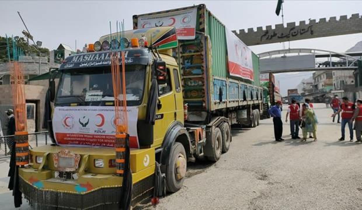 Türk Kızılaydan Afganistan'a 33 tonluk gıda yardımı