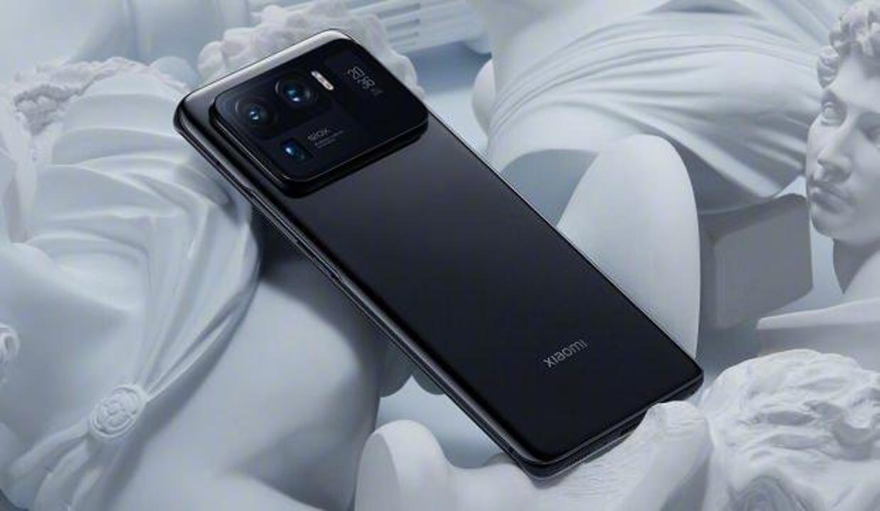 Xiaomi 12 zirveye oynayacak özelliklerle geliyor