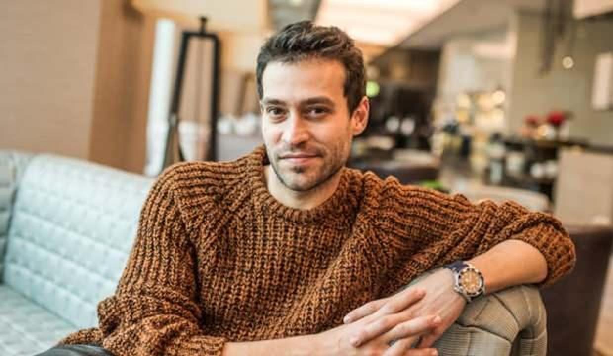 Ekin Koç kimdir ve aslen nerelidir? Üç Kuruş'un başrolü Ekin Koç Vehbi Koç'un oğlu mu?