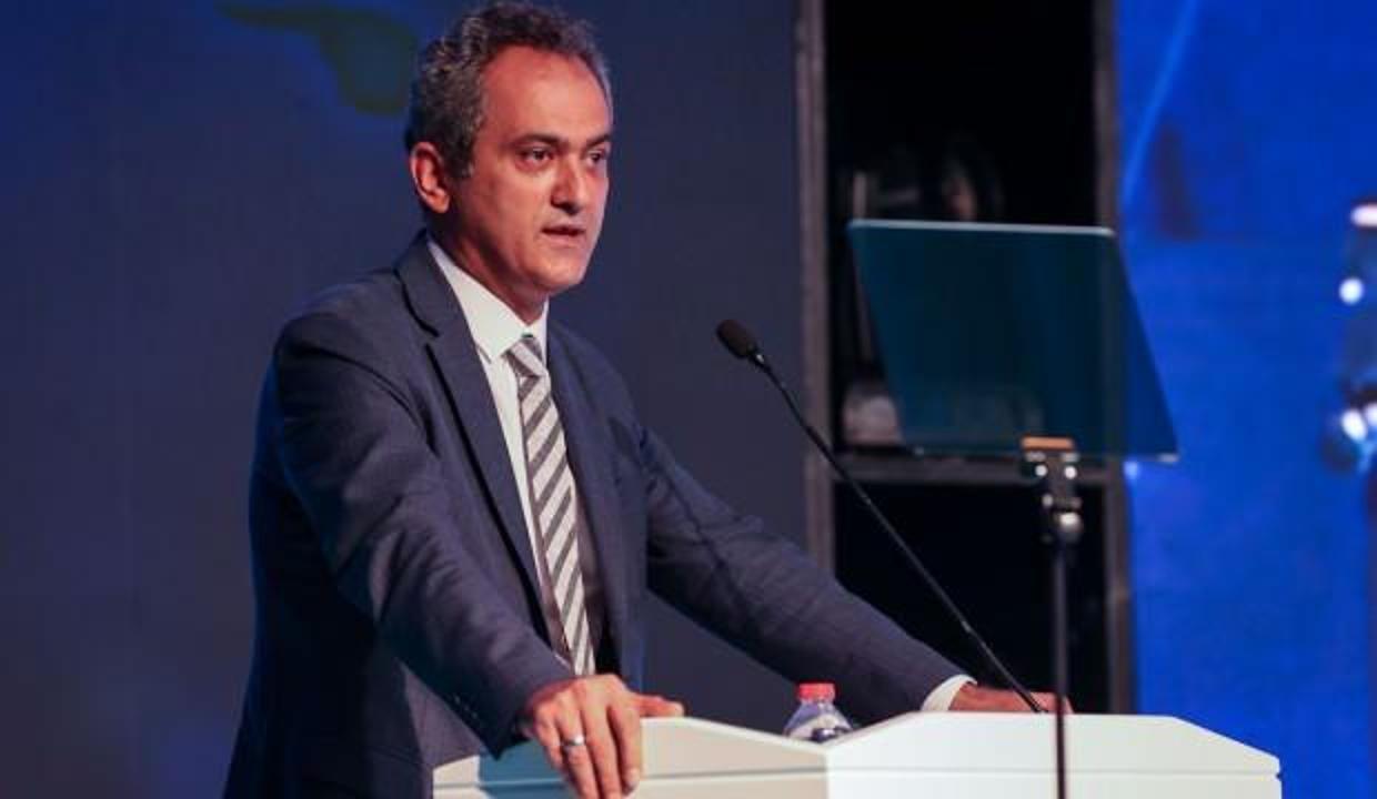 Milli Eğitim Bakanı Özer'den öğretmenlere mesaj