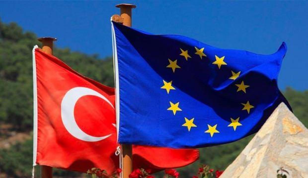 Yunanistan Göç Bakanı: AB Türkiye'ye vize serbestisi sözünü tutmalı
