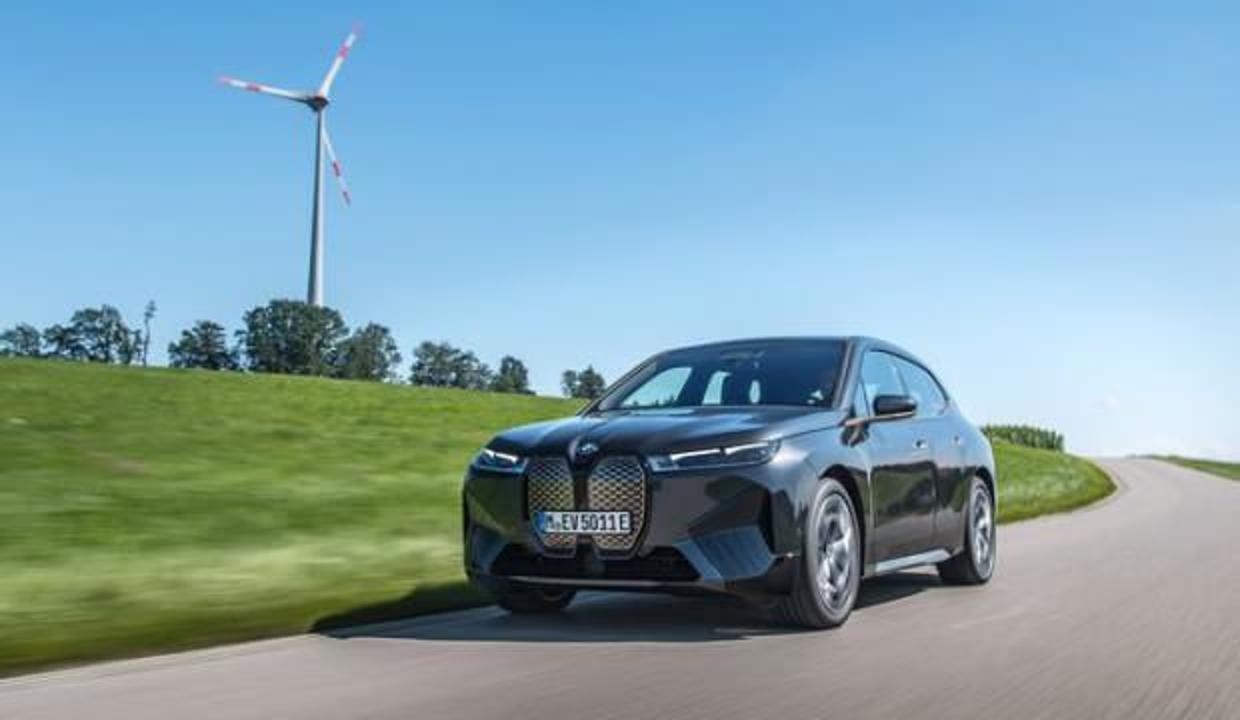 BMW iX, Türkiye'ye gelmek için gün sayıyor! Fiyatı belli oldu