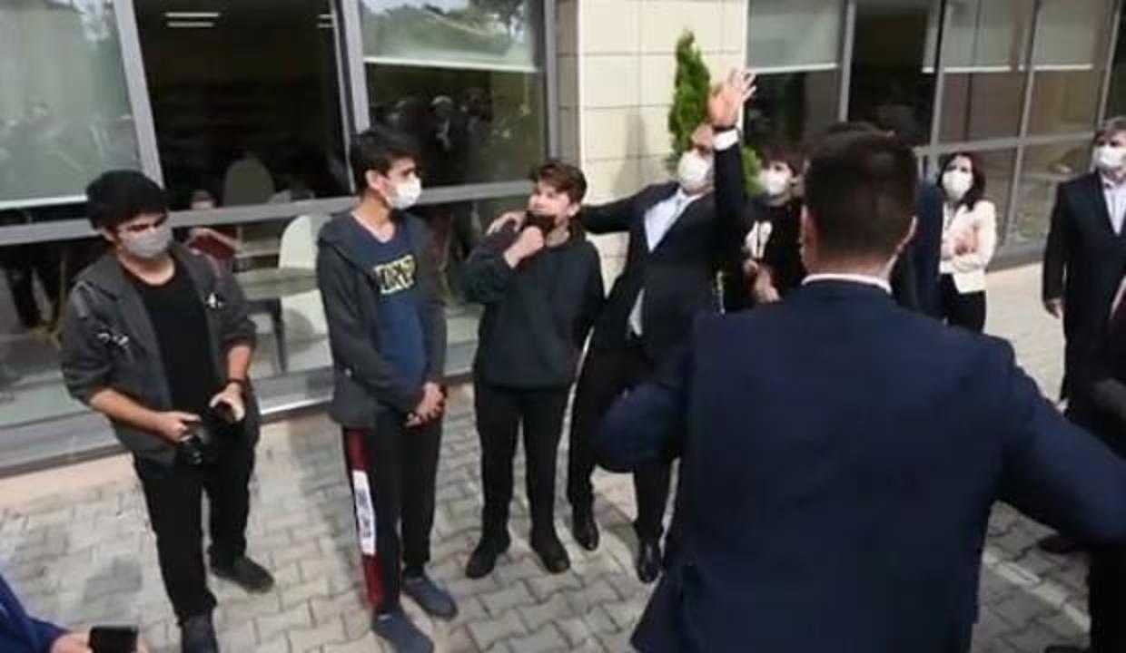 Bakan Özer'in öğrencilerle diyaloğu gülümsetti