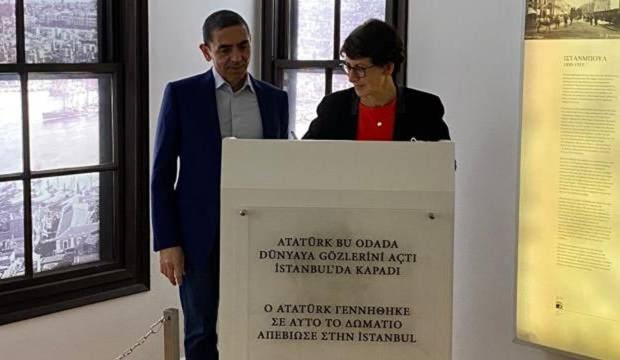 BioNTech'in kurucuları Türeci ve Şahin, Selanik'te Atatürk Evi'ni ziyaret etti