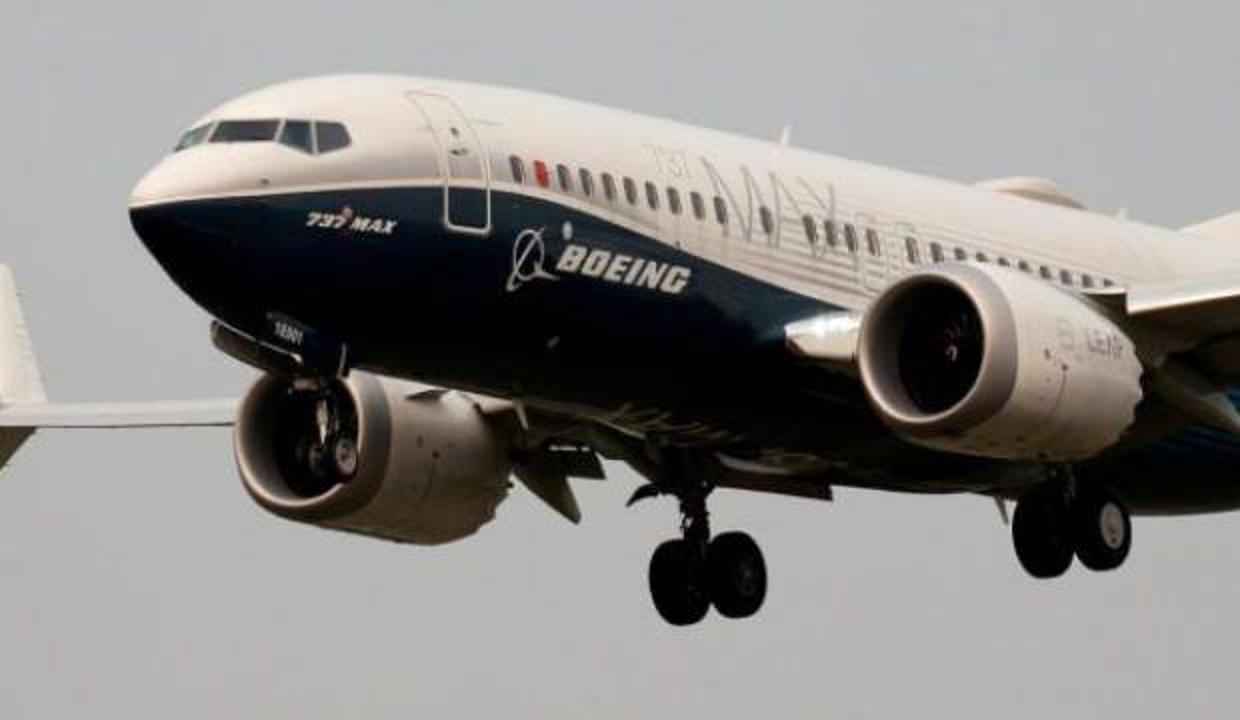Boeing’in eski baş test pilotuna dava!