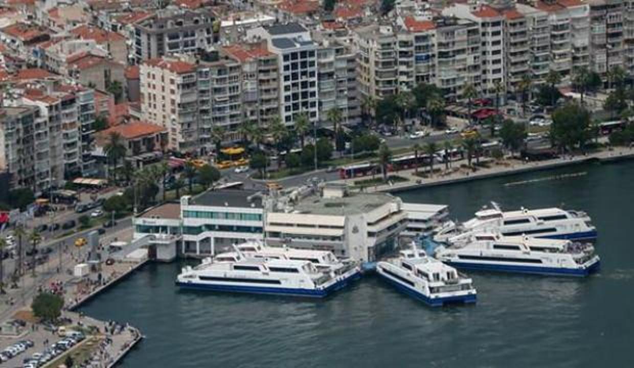 İzmir'deki vapur seferleri yeniden iptal edildi