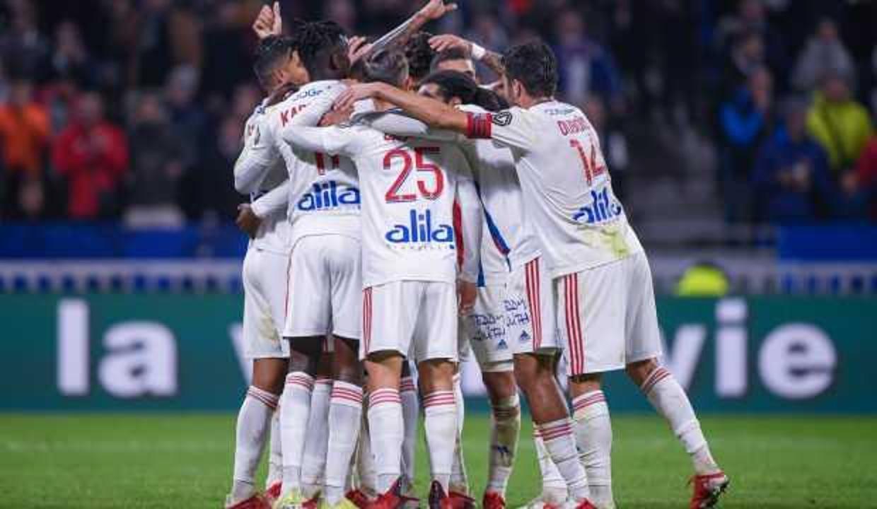Lyon, Monaco'yu 2 golle devirdi!