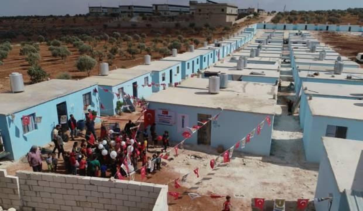 Sadakataşı’ndan İdlib’de 132 yetim ailesine ev desteği 